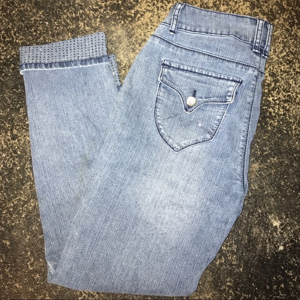 Awesome Cuffed Capris